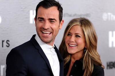 Jennifer Aniston and Justin Theroux have dinner nude