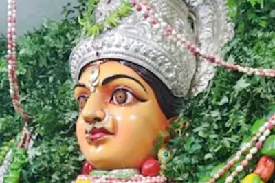 In Andhra Pradesh, This Temple Houses Navagrahas And Shivalingam Together