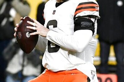 Browns' Mayfield Has Shoulder Surgery After Rough '21 Season
