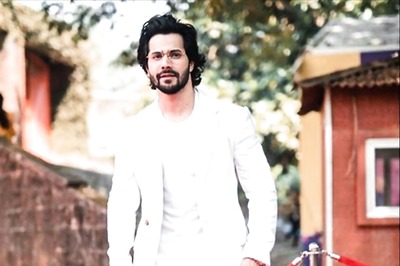 Varun Dhawan Tries New Looks as He Preps for Coolie No. 1 Remake, Watch Funny Video