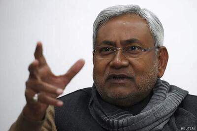 Nitish slams Katju, trashes PCI's fact finding report