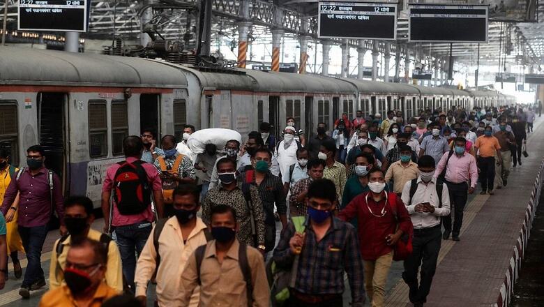 Not Just Night Curfew & Weekend Lockdown, Experts Point to Local Trains to 'Break the Chain' in Mumbai