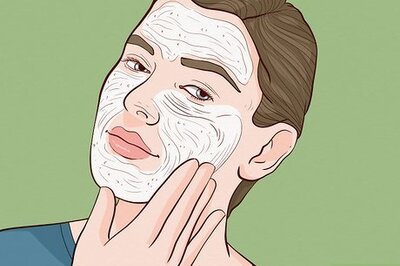 How to Stop Your Foundation from Getting Cakey