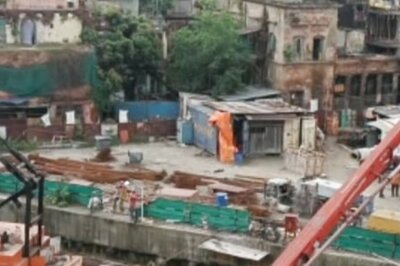 At Least 10 Houses in Kolkata's Bowbazar Develop Cracks During Metro Tunnel Work