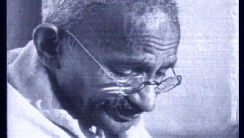 Youth need to follow Mahatma, say Bollywood celebrities