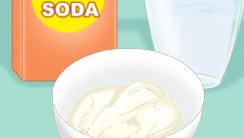 How to Remove Blackheads (Baking Soda and Water Method)