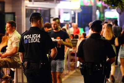 Spain arrests Venezuelan for smuggling drugs in puppies