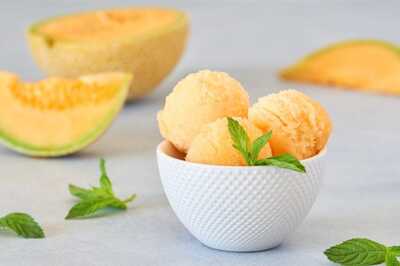 How to Host the Ultimate Winter Ice Cream Party for Friends and Family