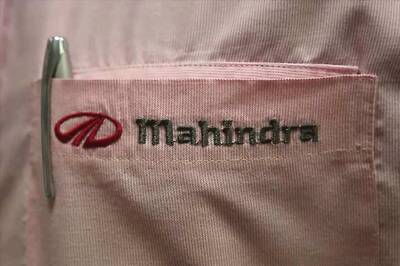 Mahindra & Mahindra First-Quarter Profit Falls About 20 Percent