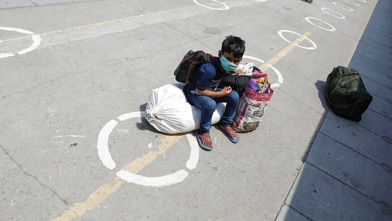 Eminent Scientist Suggests Shift-system in Schools When They Reopen