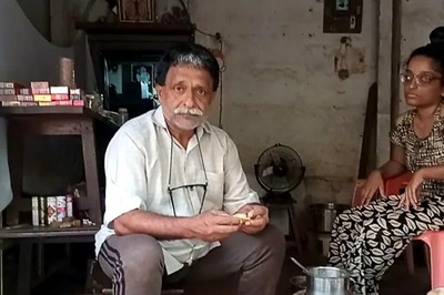In Karnataka's Gokarna, This Vendor Sells Pani Puri Mixed With Herbs