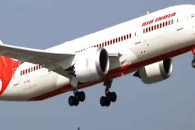 Air India To Add Over 4,200 Cabin Crew, 900 Pilots In 2023 to Support Growth Plans