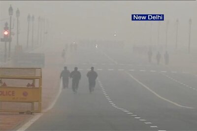 Chilly day in Delhi, temperature dips to 5.4 degrees Celsius