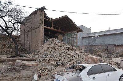 127 People Killed, Over 700 Injured in China's Worst Earthquake in Nine Years