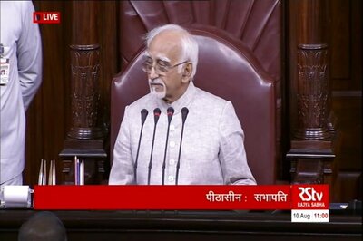 Democracy Can Turn Into Tyranny if There's No Criticism, Says Hamid Ansari