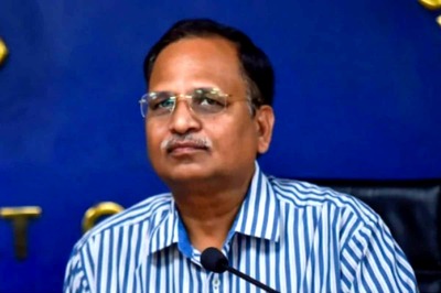 Impossible to Wipe off Covid-19 Spread Through Lockdown, Treat Mask as Vaccine, Says Satyendar Jain