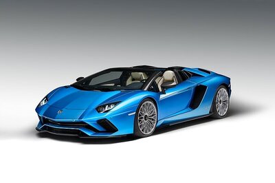 2018 Lamborghini Aventador S Roadster Unveiled, Loses Roof