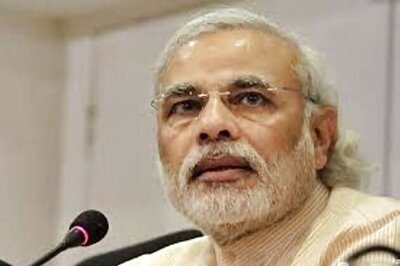 Mumbai: Modi met only industrialists, not common man, says Cong