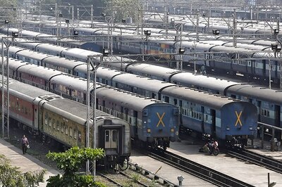 Traders' Body Protests after Chinese Firm Bids for 44 Vande Bharat Trains