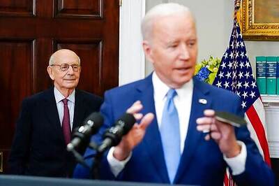 Low Public Confidence In Supreme Court As Breyer Retires