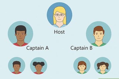 How to Play the Family Feud Party Game & the DIY Classroom Version