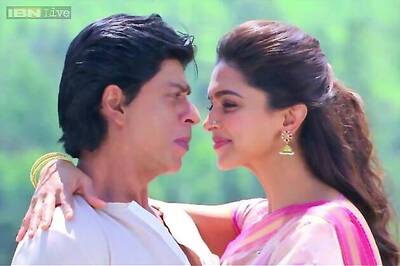 I kiss Shah Rukh Khan every day, says Deepika Padukone
