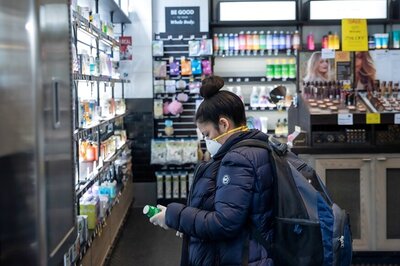 In Lowest 24-hour Toll Since Peak in April, US Records 382 Coronavirus Deaths in a Day