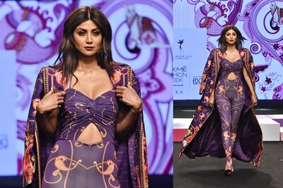 Shilpa Shetty Turns Up The Heat With With Her Bold and Beautiful Look at LFW; Video, Pics Go Viral