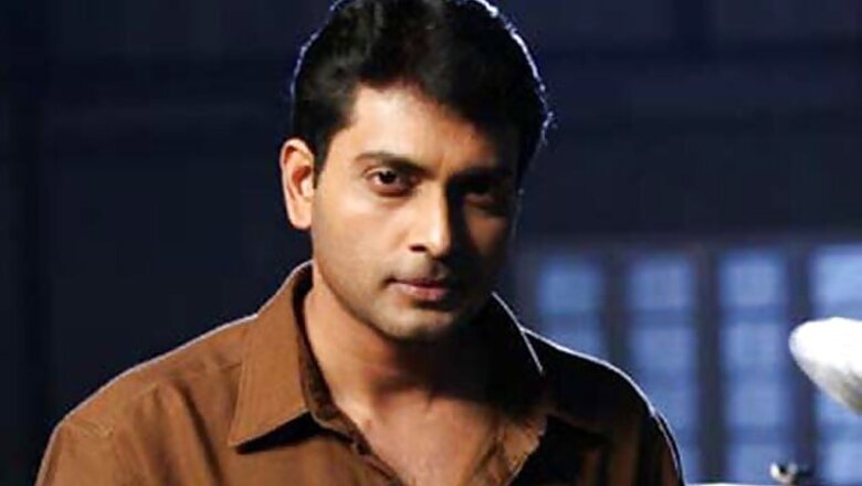 Narein plays a cop in 'Kaakkichattai' remake