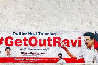 TN Govt Delegation to Submit Memorandum Against Guv Today; Protests, Poster Wars as Row Escalates | Top Points
