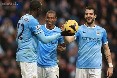City thrash Arsenal 6-3 to throw open title race