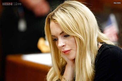 Lindsay Lohan posts glamorous selfie on Instagram