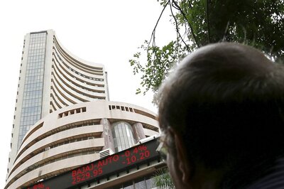 Stock Market Updates: Sensex Trades Flat, Nifty Below 17,650; Infosys Down 2%