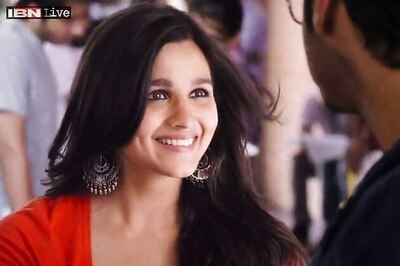 Alia Bhatt likely to work with Shahid Kapoor in 'Shaandar'