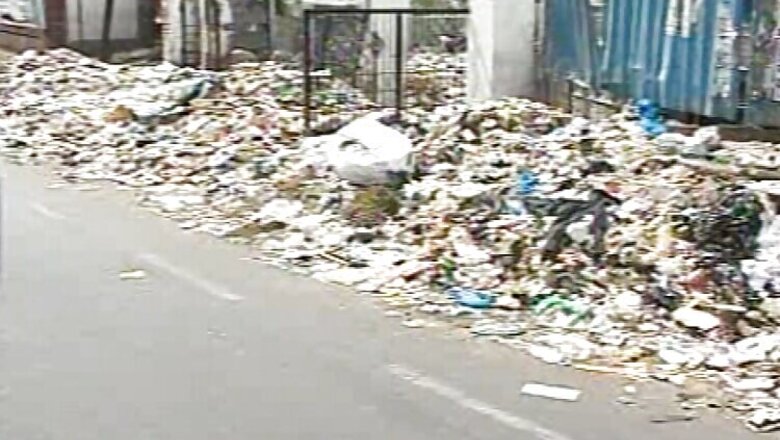 Garbage piles up in Hyderabad as Municipal Corporation workers strike continues