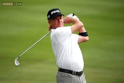 Jimenez shoots 64 to lead KLM Open after 1st round