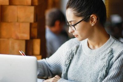 Short-term Online Courses to Purse from IIMs, CAT Score Not Needed