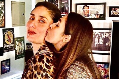 Kareena Kapoor Khan Welcomes Malaika Arora Home with Biryani, Halwa, Receives Mathri From Masaba