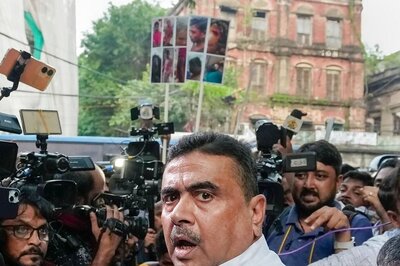 BJP's Suvendu Adhikari Stopped from Entering Raj Bhavan Along with 'Victims' of Post-poll Violence