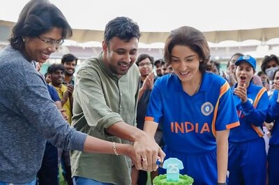 'Immense Pleasure to be With You on The Field': Legendary India Pacer's 'Happiest Birthday' Wish For Anushka Sharma