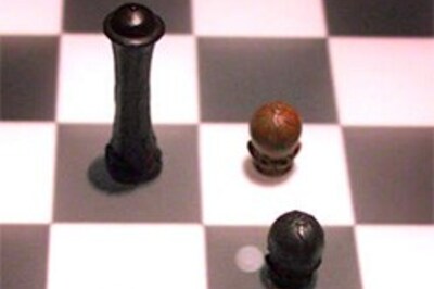 Pak looks up to India in chess