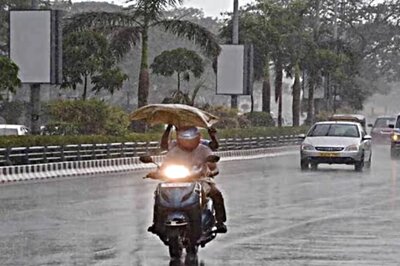 Tamil Nadu Rain: Schools Closed Tomorrow In Chennai, 3 Other Districts; IT Firms Advised To Opt For WFH