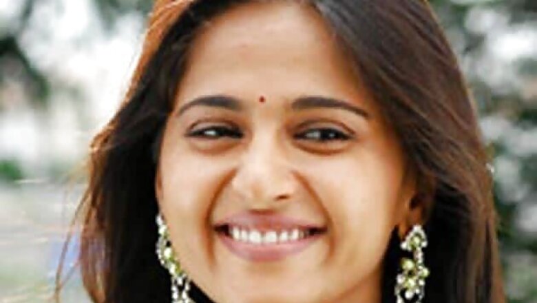 Anushka Shetty does a cameo in Karthi's 'Saguni'