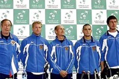 Davis Cup: Russia beat US, enter final