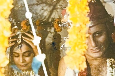 Anupam Kher Drops Priceless Rare Picture of His Wedding Ceremony With Kirron Kher