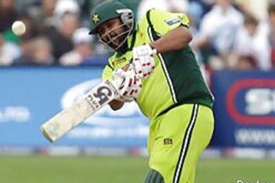 'Stop scratching...,' Brits tell Inzy