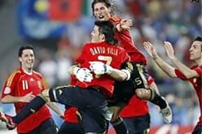 European sides begin fight for 2010 World Cup spots