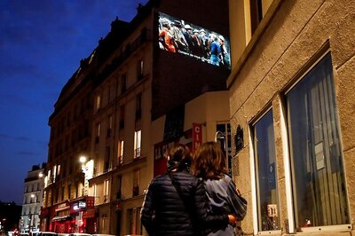 Paris Movie Theatre Skirts Lockdown With Alfresco Screening