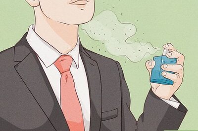 How to Apply Cologne