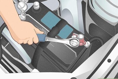 How to Remove an Old Car Stereo